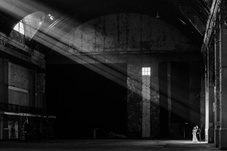 Plener Ślubny - 40 naszych ulubionych zdjęć 67 sesja slubna plener slubny pomysly minimalizm 02